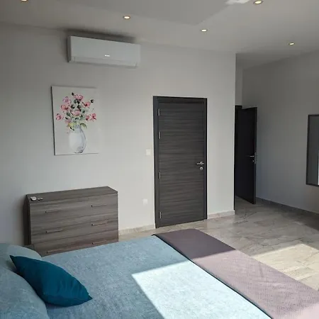 Apartmán Spacious Penthouse - Prime Location *